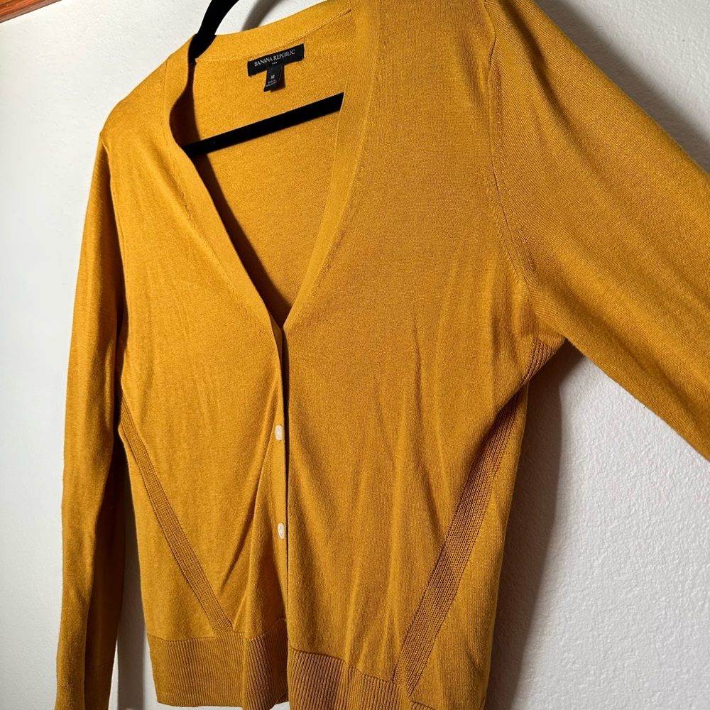 Banana Republic Mustard V-Neck Button-Front Cardigan - Picture 2 of 4